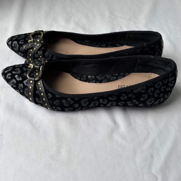 Sperry Linden Black Flats with Animal Print - Picture 2 of 9